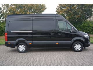 Mercedes-Benz Sprinter 317CDI Pro L2H2 10.25" Mbux Navi, Cam, 3.5T Trekhaak, LED 2x schuifdeur!! NR. 407