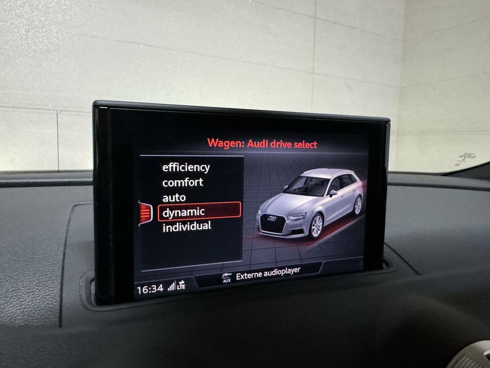 Audi A3 Sportback 35 TFSI S-Line Black Edition Virtual NAP