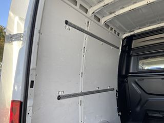 Iveco Daily 35S16V 2.3 automaat L2H2 dubbel cabine DC 7 persoons ! / vaste prijs rijklaar € 30.950 ex btw / lease vanaf € 554 / climate control / 270 graden deuren / mag 3500 kg trekken !