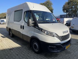 Iveco Daily 35S16V 2.3 automaat L2H2 dubbel cabine DC 7 persoons ! / vaste prijs rijklaar € 30.950 ex btw / lease vanaf € 554 / climate control / 270 graden deuren / mag 3500 kg trekken !