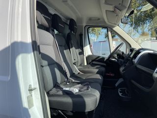 Fiat Ducato 35H 2.3 MultiJet 160pk L3H1 Heavy Duty bakwagen met Dhollandia laadklep / lease vanaf € 482 / vaste prijs rijklaar € 26.950 ex btw / L 425 cm x B 210 cm x H 212 cm / zeer nette bus!