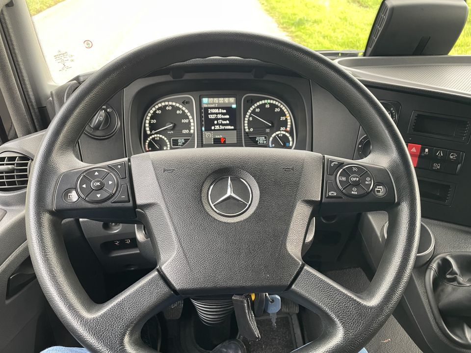 Mercedes-Benz Atego 821L Euro6 / Bakwagen met Laadklep 1.500 KG / 3 Zitplaatsen !! / 22.000 KM !!