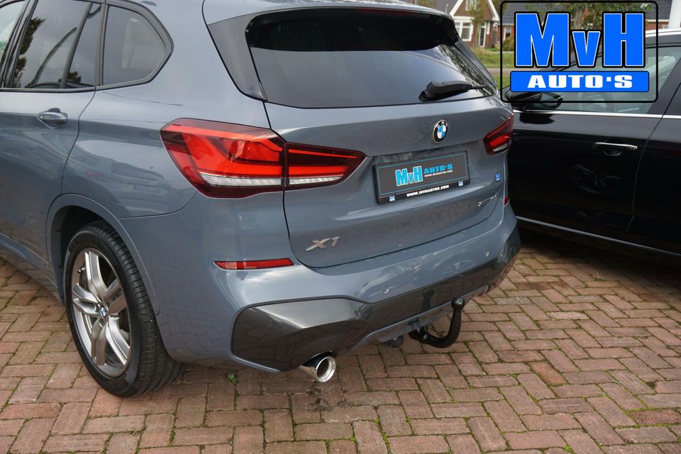 BMW X1 sDrive18i High Executive|M-Sport|CAMREA|LED|TREKHAAK