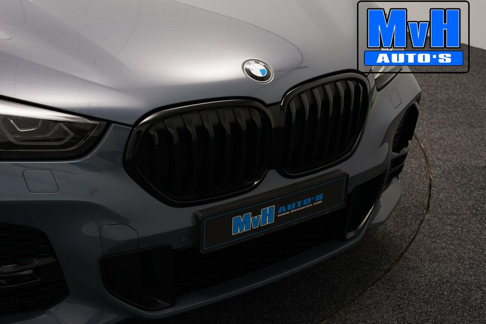 BMW X1 sDrive18i High Executive|M-Sport|CAMREA|LED|TREKHAAK