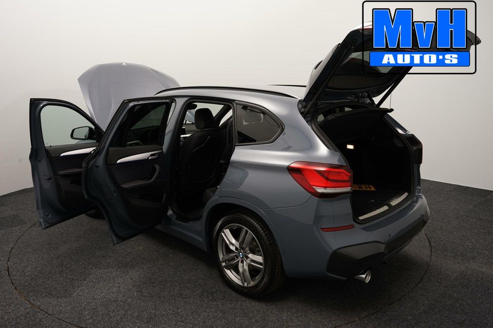 BMW X1 sDrive18i High Executive|M-Sport|CAMREA|LED|TREKHAAK