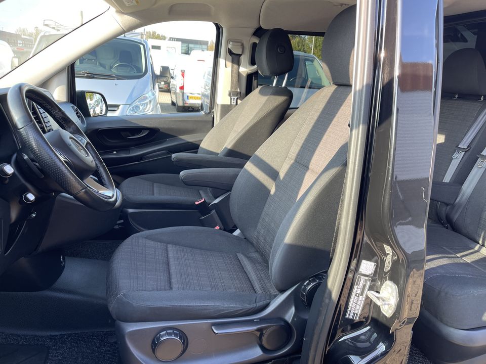 Mercedes-Benz Vito 114 CDI Extra Lang DC 5 persoons Comfort / dubbele schuifdeur ! / vaste prijs rijklaar € 32.950 ex btw / lease vanaf € 589 / airco / cruise / lichtmetalen velgen 18 inch / sidebars