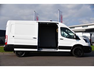 Ford Transit 350 2.0 TDCI L3H2 Black & White Edition Cruise, Carplay, Stoelverwarming, NAVI, 130PK, Multimedia, Sensoren, Trekhaak, UNIEK!