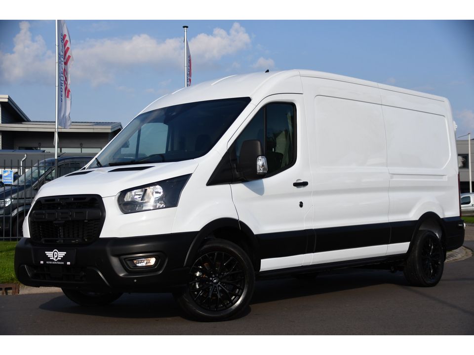 Ford Transit 350 2.0 TDCI L3H2 Black & White Edition Cruise, Carplay, Stoelverwarming, NAVI, 130PK, Multimedia, Sensoren, Trekhaak, UNIEK!