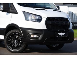 Ford Transit 350 2.0 TDCI L3H2 Black & White Edition Cruise, Carplay, Stoelverwarming, NAVI, 130PK, Multimedia, Sensoren, Trekhaak, UNIEK!