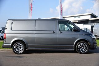 Volkswagen Transporter 2.0 TDI L2H1 30 Bulli Virtual, Adaptieve Cruise, Carplay, Mutlimedia, 150PK, Automaat, Stoelverwarming, BOM VOL!