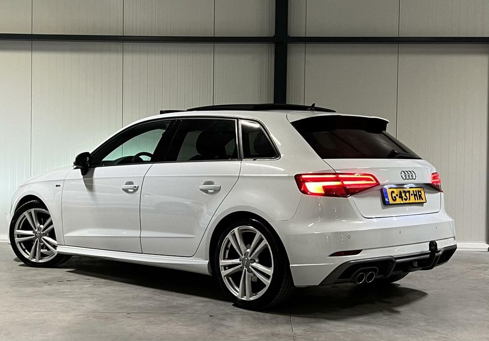 Audi A3 Sportback Audi A3 35 TFSI S-line Pano Virtual Trekhaak B&O Carplay NAP