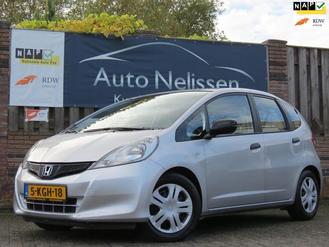 Honda Jazz 1.2 S TREKHAAK | NIEUWE APK | AIRCO | PARKEERSENSOREN | DEALER ONDERHOUDEN |