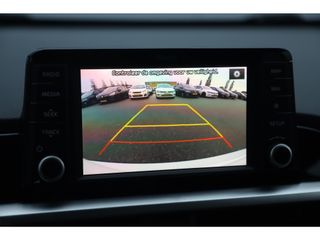 Kia Picanto 1.0 CVVT Design Edition Lederen Bekleding Navigatie Camera Clima Cruise Carplay Android 16 inch LMV