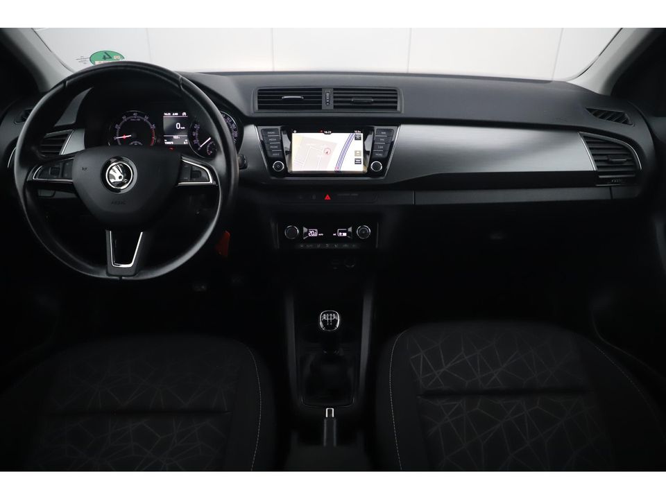 Škoda Fabia Combi 1.0 TSI Clever 95PK Trekhaak Navigatie Clima Cruise Carplay Android 16 inch LMV Parkeersensor