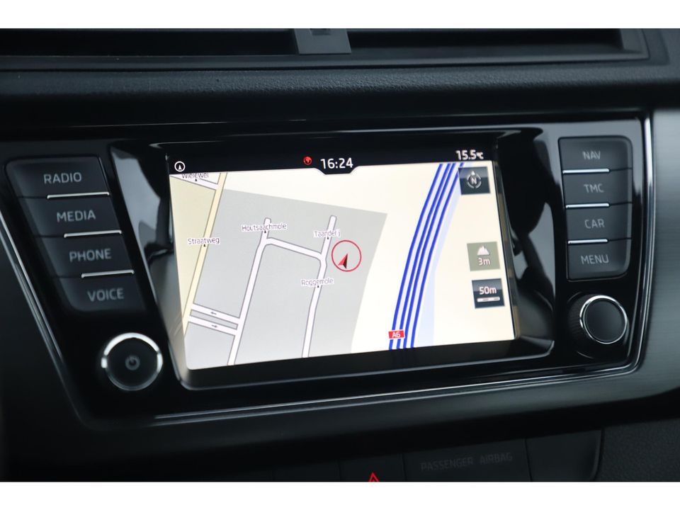 Škoda Fabia Combi 1.0 TSI Clever 95PK Trekhaak Navigatie Clima Cruise Carplay Android 16 inch LMV Parkeersensor