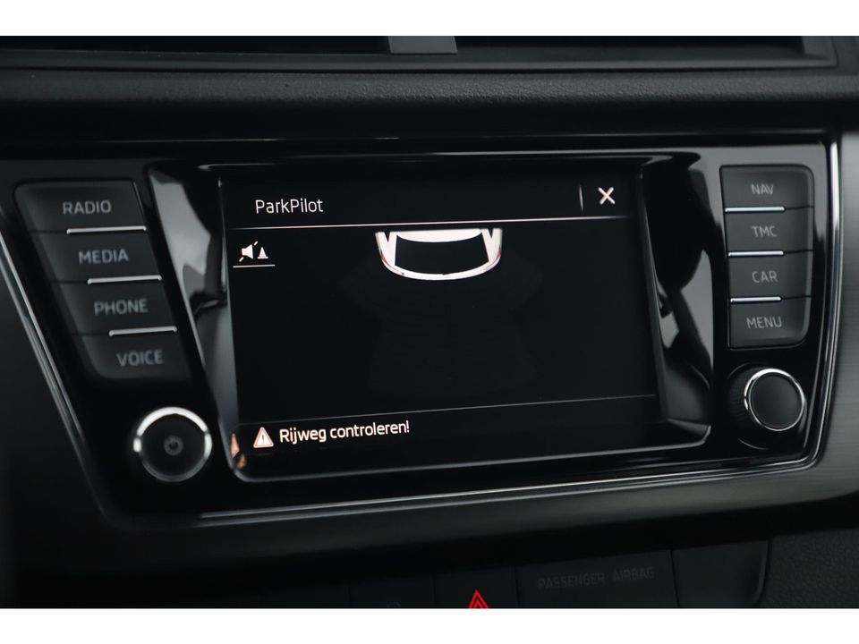 Škoda Fabia Combi 1.0 TSI Clever 95PK Trekhaak Navigatie Clima Cruise Carplay Android 16 inch LMV Parkeersensor