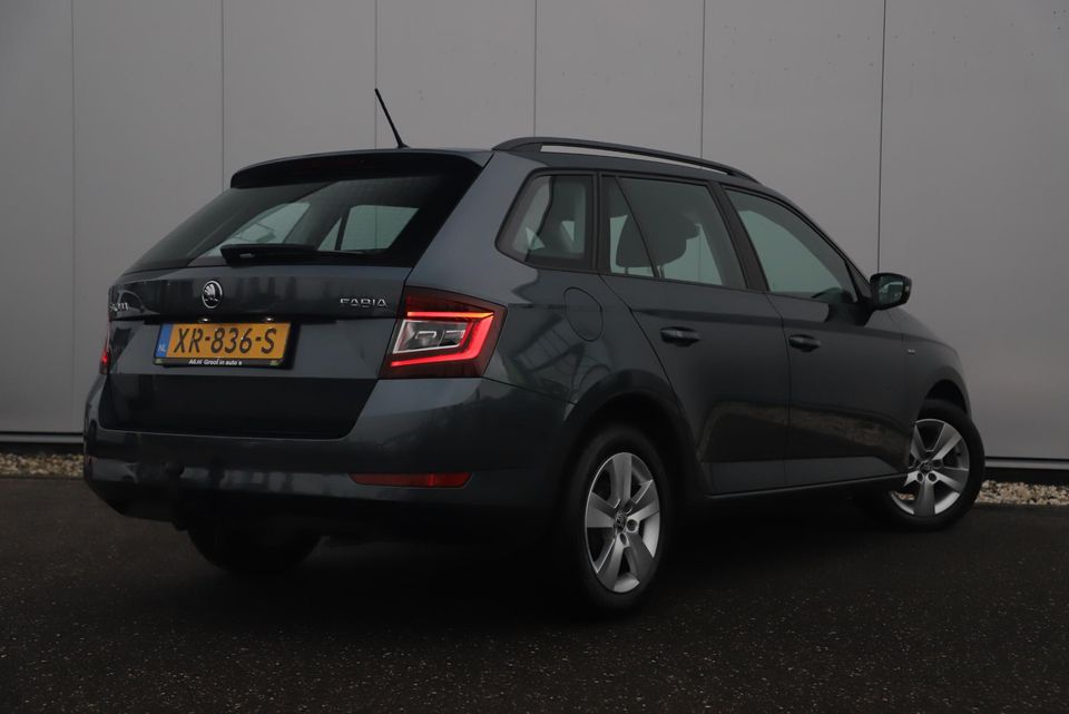 Škoda Fabia Combi 1.0 TSI Clever 95PK Trekhaak Navigatie Clima Cruise Carplay Android 16 inch LMV Parkeersensor