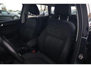 Škoda Fabia Combi 1.0 TSI Clever 95PK Trekhaak Navigatie Clima Cruise Carplay Android 16 inch LMV Parkeersensor