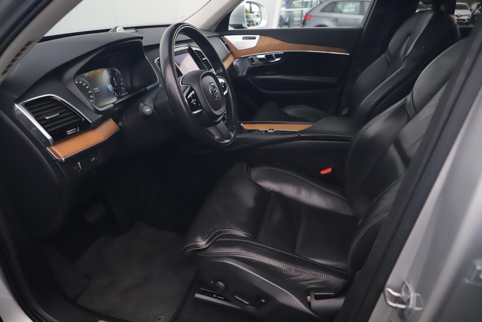 Volvo XC90 2.0 D5 AWD Inscription 225PK 7 Persoons Automaat Panoramadak Trekhaak Lederen Bekleding Bowers & Wilkins 360 Camera 21 inch LMV Memory Stoelen