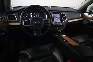 Volvo XC90 2.0 D5 AWD Inscription 225PK 7 Persoons Automaat Panoramadak Trekhaak Lederen Bekleding Bowers & Wilkins 360 Camera 21 inch LMV Memory Stoelen