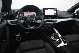 Audi A4 Avant 40 TFSI S Line Sport 190PK Facelift Panoramadak LED Matrix 19 inch Virtual Cockpit Half Leder Sfeerverlichting Navigatie Camera Clima Adaptive Cruise Lane Assist