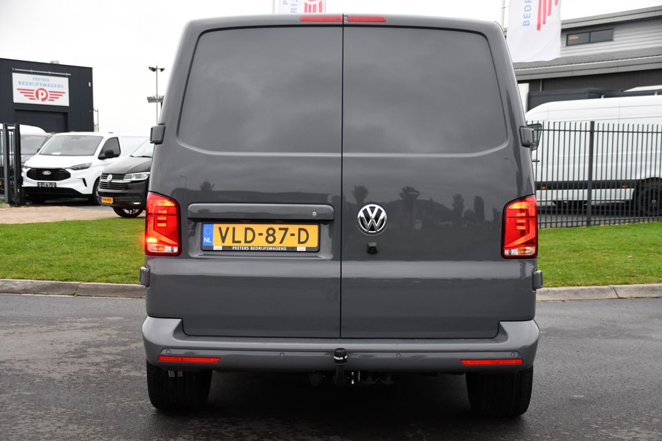 Volkswagen Transporter 2.0 TDI L2H1 Bulli Virtual, Adaptieve Cruise, Carplay, Automaat, Multimedia, Sensoren, 150PK, Trekhaak, LED, UNIEK!