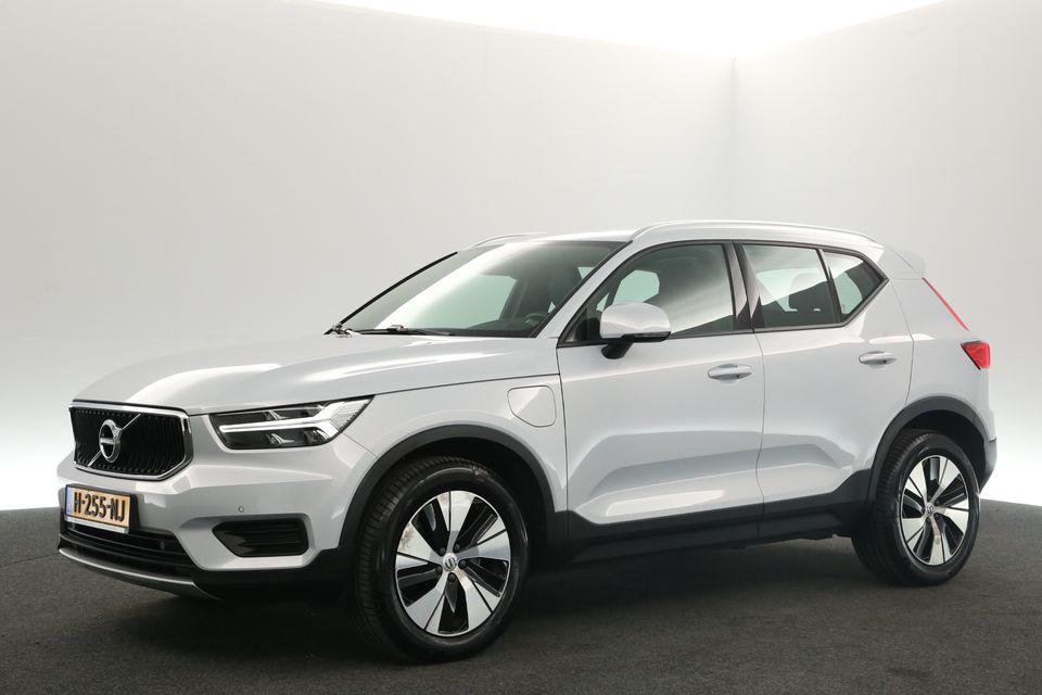 Volvo XC40 1.5 T5 Hybride 262PK Automaat Airco Camera Cruise Carplay LED Navi Virtual 18"LMV PDC