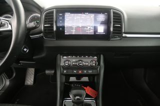 Škoda Karoq 1.5 TSI 150PK Automaat Pano Sfeer Airco Camera Carplay Cruise Canton-Audio LED Memory-seats Navi PDC 19"LMV