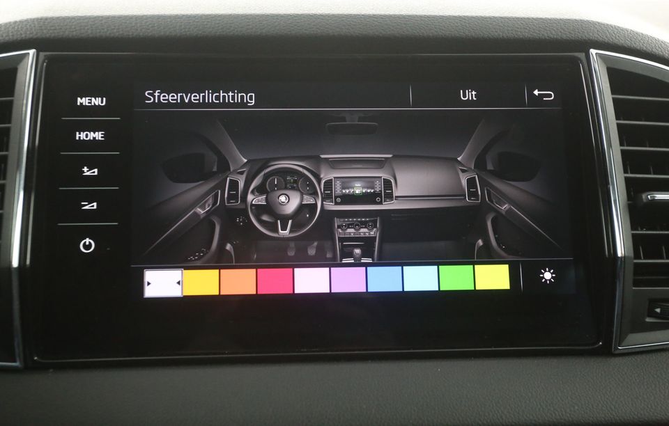 Škoda Karoq 1.5 TSI 150PK Automaat Pano Sfeer Airco Camera Carplay Cruise Canton-Audio LED Memory-seats Navi PDC 19"LMV