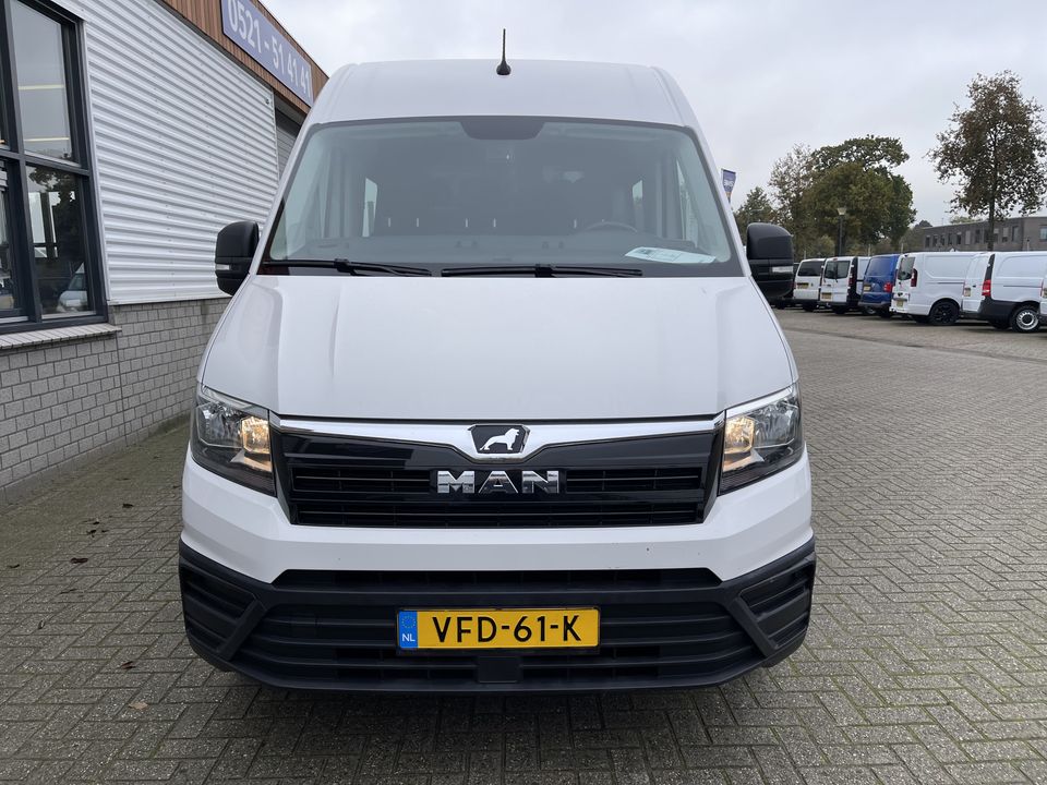 MAN TGE 35 2.0 140pk Lang Hoog L3H2 DC 6 persoons / vaste prijs rijklaar € 30.950 ex btw / lease vanaf € 554 / airco / achteruit rijcamera / trekhaak 3000 kg / euro 6 diesel !