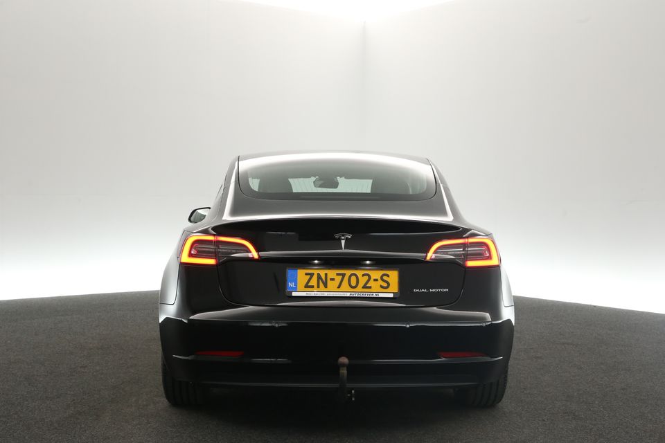 Tesla Model 3 Long Range AWD 75 kWh 351PK Automaat Autopilot Pano-view Camera Carplay Dashcam Virtual Clima Cruise Navi LED 18"LMV Trekhaak