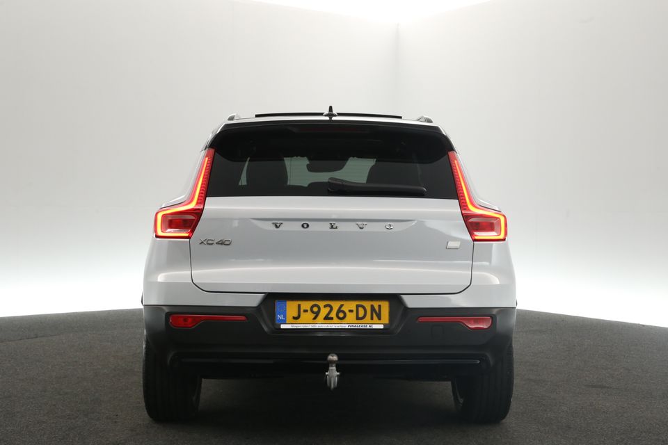 Volvo XC40 1.5 T5 Recharge R-Design 262PK Automaat Pano Clima Cruise 360-Camera Carplay Navi Virtual Memory-Seats Harman/Kardon Leder 19"LMV LED PDC Trekhaak