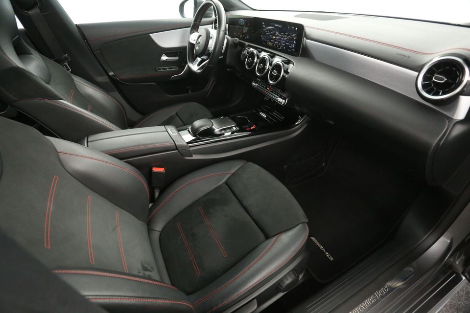 Mercedes-Benz CLA-Klasse 200 AMG 164PK Automaat Pano Camera LED Virtual Clima Cruise Navi PDC 18"LMV