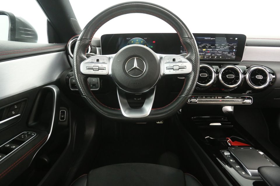 Mercedes-Benz CLA-Klasse 200 AMG 164PK Automaat Pano Camera LED Virtual Clima Cruise Navi PDC 18"LMV