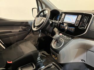 Nissan E-NV200 Business 40 kWh Servicebus / Sortimo Inrichting / 100% elektrisch !! / Airco / Cruise Control / Camera / Navigatie / 28.700 KM !!