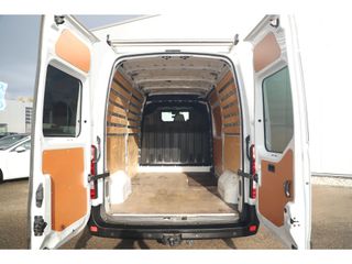 Renault Master T35 2.3 dCi L2H2 131PK Trekhaak Navigatie Camera Imperial Cruise Climate 3 Persoons