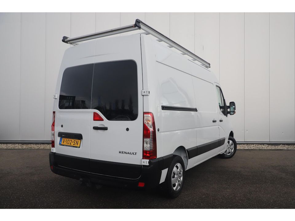 Renault Master T35 2.3 dCi L2H2 131PK Trekhaak Navigatie Camera Imperial Cruise Climate 3 Persoons