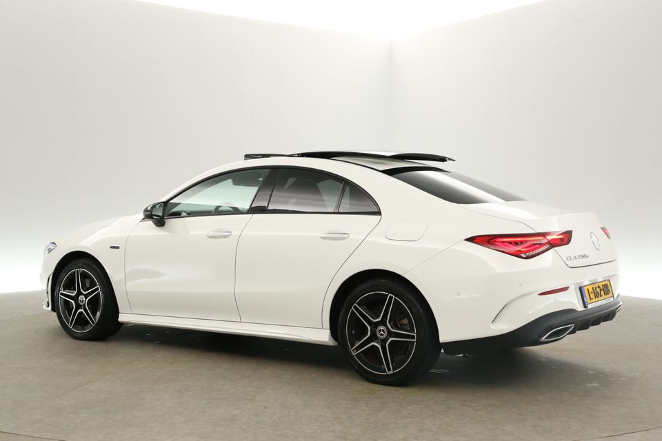 Mercedes-Benz CLA-Klasse 250e AMG Hybride 263PK Automaat Pano Clima Cruise Camera Sfeerverl. Memory-Seat LED Navi Virtual 18"LMV