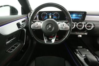 Mercedes-Benz CLA-Klasse 250e AMG Hybride 263PK Automaat Pano Clima Cruise Camera Sfeerverl. Memory-Seat LED Navi Virtual 18"LMV