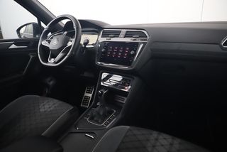 Volkswagen Tiguan Allspace 1.5 TSI 2X R-Line 7 Persoons 150PK DSG Automaat Panoramadak Virtual Cockpit Keyless Sfeerverlichting Full LED Stoelverwarming Navigatie Camera Adaptive Cruise Lane Assist 19 inch LMV NL Auto!