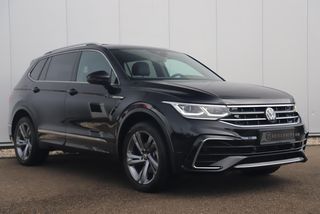 Volkswagen Tiguan Allspace 1.5 TSI 2X R-Line 7 Persoons 150PK DSG Automaat Panoramadak Virtual Cockpit Keyless Sfeerverlichting Full LED Stoelverwarming Navigatie Camera Adaptive Cruise Lane Assist 19 inch LMV NL Auto!