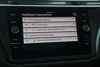 Volkswagen Tiguan Allspace 1.5 TSI 2X R-Line 7 Persoons 150PK DSG Automaat Panoramadak Virtual Cockpit Keyless Sfeerverlichting Full LED Stoelverwarming Navigatie Camera Adaptive Cruise Lane Assist 19 inch LMV NL Auto!