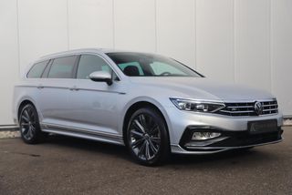 Volkswagen Passat Variant 1.5 TSI 2X R-Line 150PK DSG Automaat Panoramadak Virtual 18 inch Full LED Sportstoelen Half Leder Keyless Navigatie Camera Adaptive Cruise Lane Assist Carplay Android