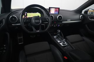 Audi A3 Sportback 30 TFSI Sport S Line Edition Automaat Black Optic Quantumgrey 19 inch Virtual Cockpit Half Leder Navigatie Carplay Android Bluetooth Stoelverwarming Parkeersensors Spoilers