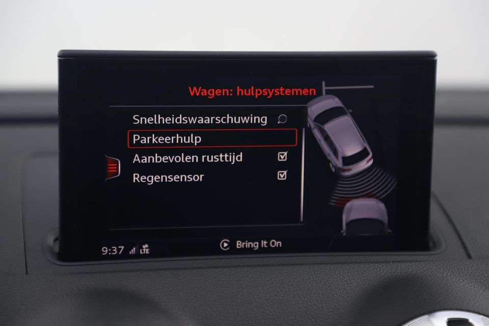 Audi A3 Sportback 30 TFSI Sport S Line Edition Automaat Black Optic Quantumgrey 19 inch Virtual Cockpit Half Leder Navigatie Carplay Android Bluetooth Stoelverwarming Parkeersensors Spoilers