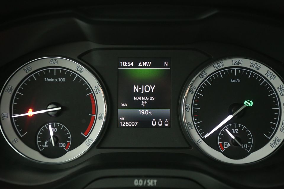 Škoda Kodiaq 1.5 TSI 150PK Automaat Sfeer Clima Camera Carplay Cruise LED Navi PDC 19''LMV Trekhaak