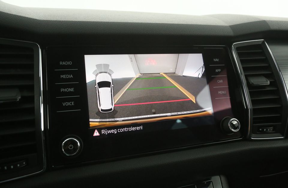 Škoda Kodiaq 1.5 TSI 150PK Automaat Sfeer Clima Camera Carplay Cruise LED Navi PDC 19''LMV Trekhaak