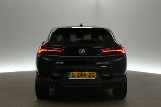 BMW X2 sDrive20i M-Sport 192PK Automaat Sfeerverl. Camera Clima LED 19"LMV Navi PDC Leder Stoelverwarming