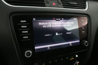 Škoda Octavia 1.0 TSI Sport Clima Carplay Camera LED Cruise Navi PDC 17''LMV Trekhaak