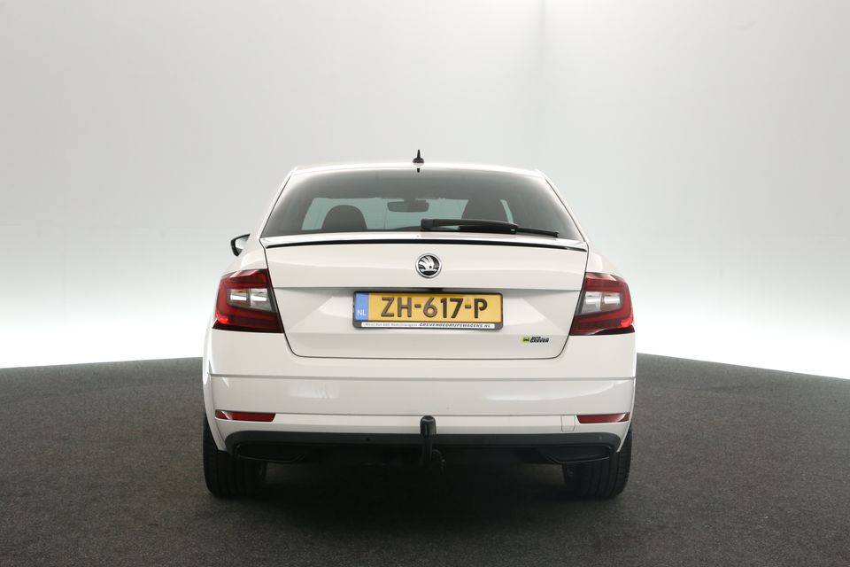 Škoda Octavia 1.0 TSI Sport Clima Carplay Camera LED Cruise Navi PDC 17''LMV Trekhaak